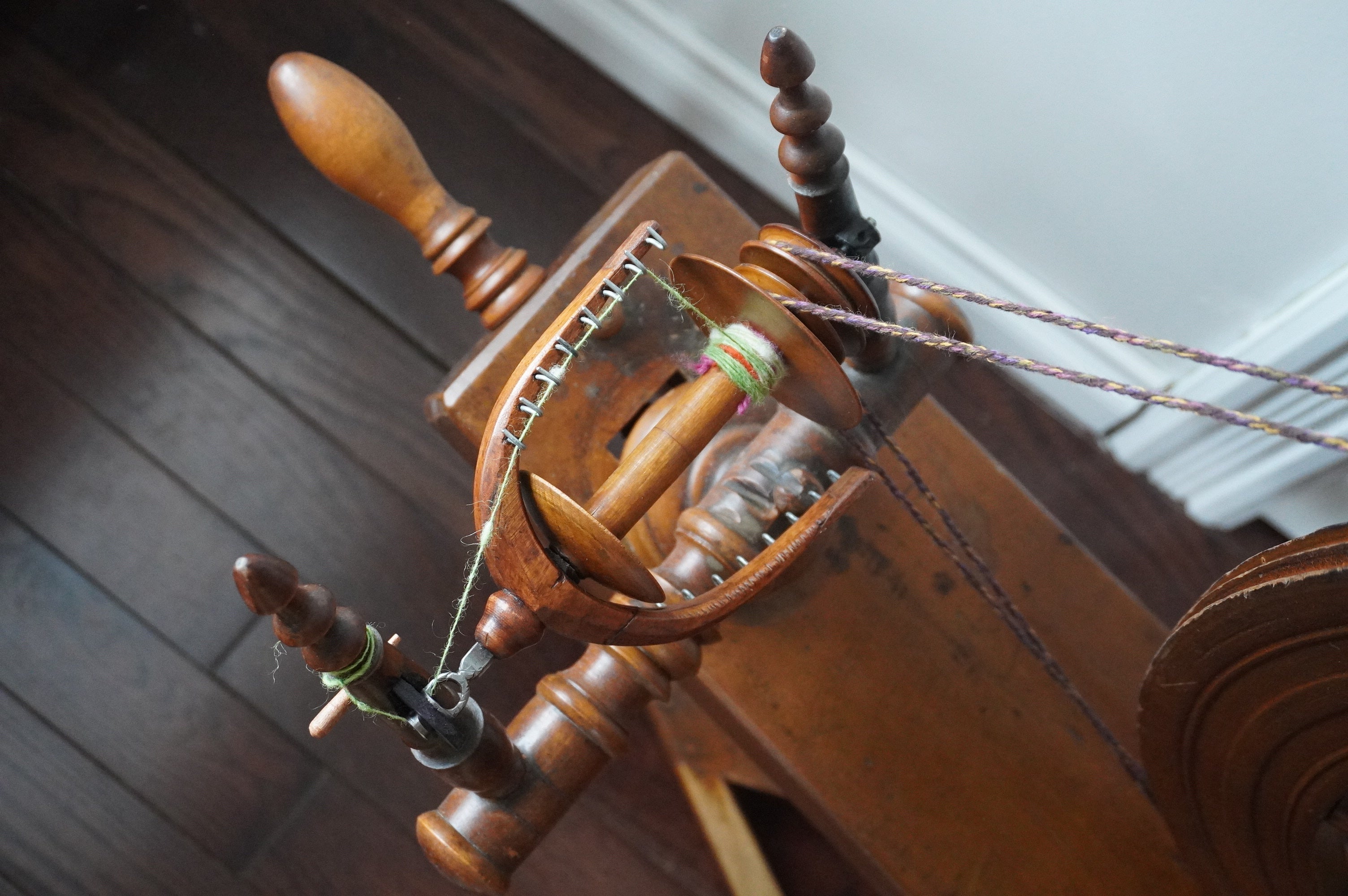 Rouet Paradis à grande roue