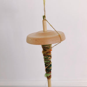 Drop Spindle Hi-Lo by Schacht + 1 oz of carded wool